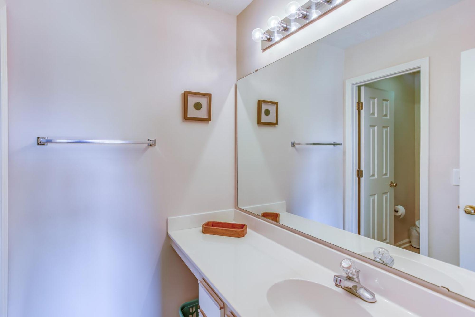 Apartamento With Screened Porch And Golfing! *
