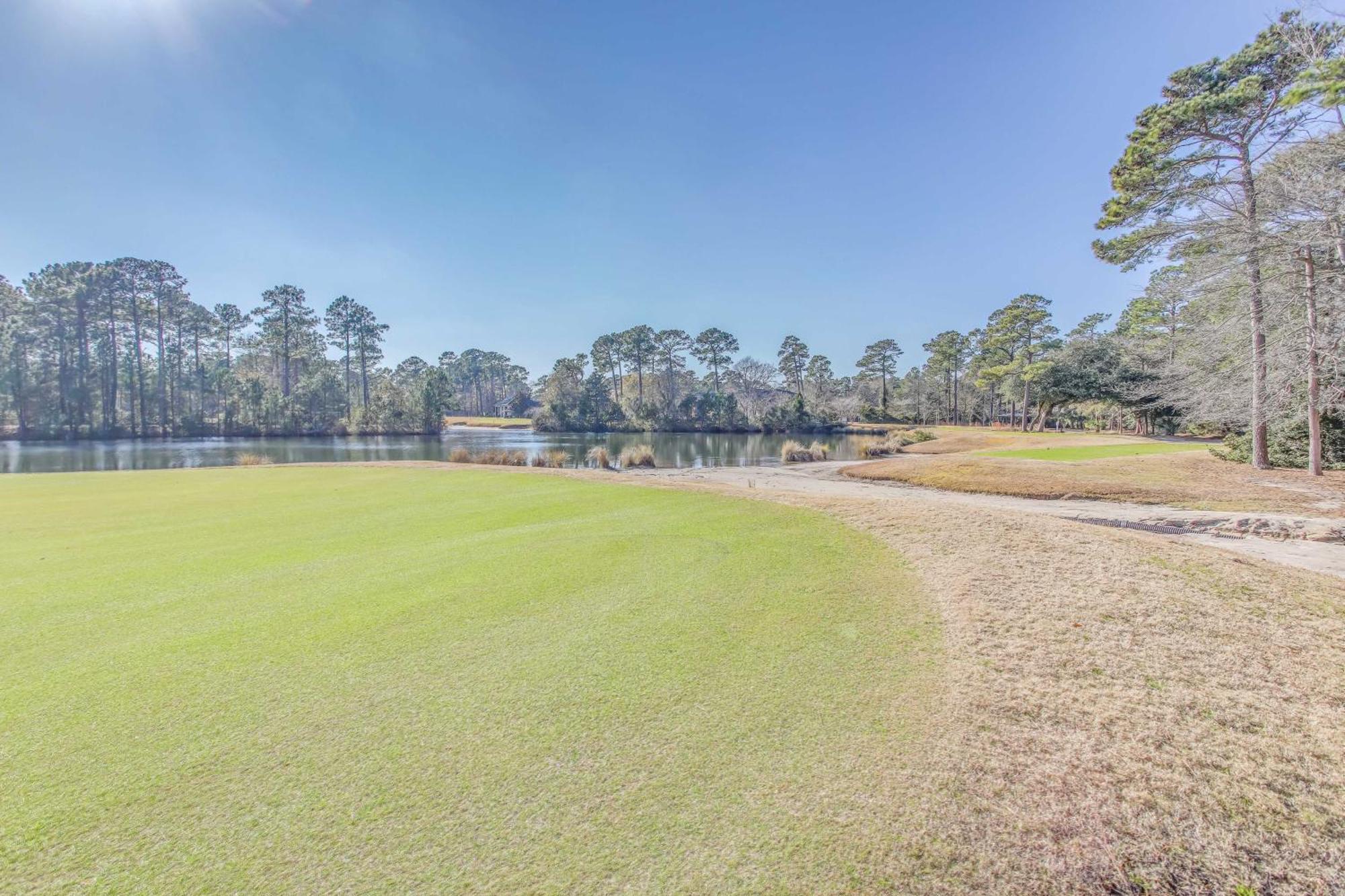 With Screened Porch And Golfing! Pawleys Island