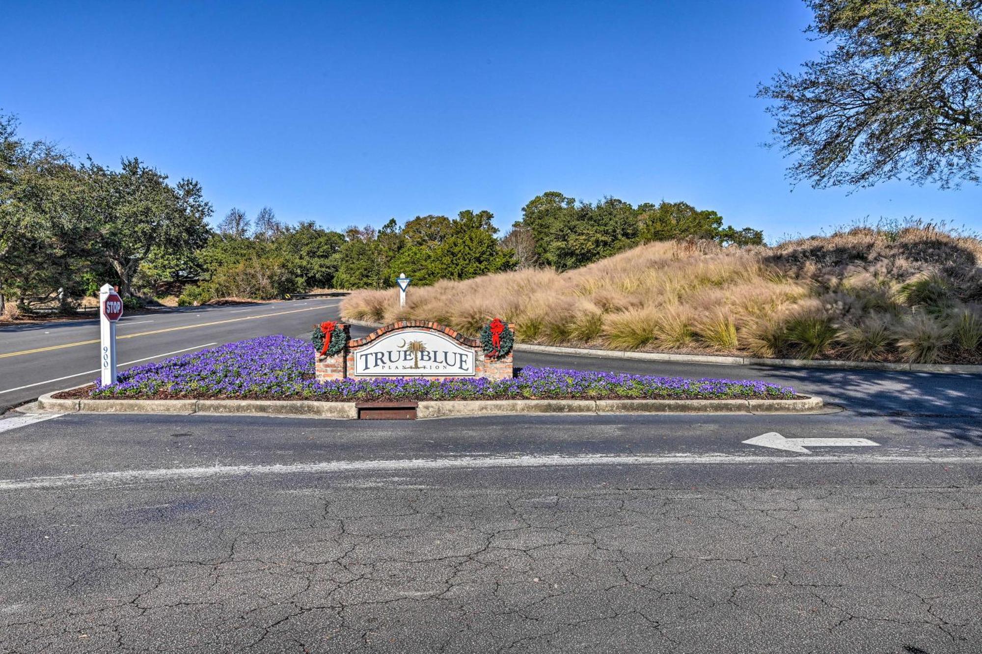 Apartamento With Screened Porch And Golfing! *