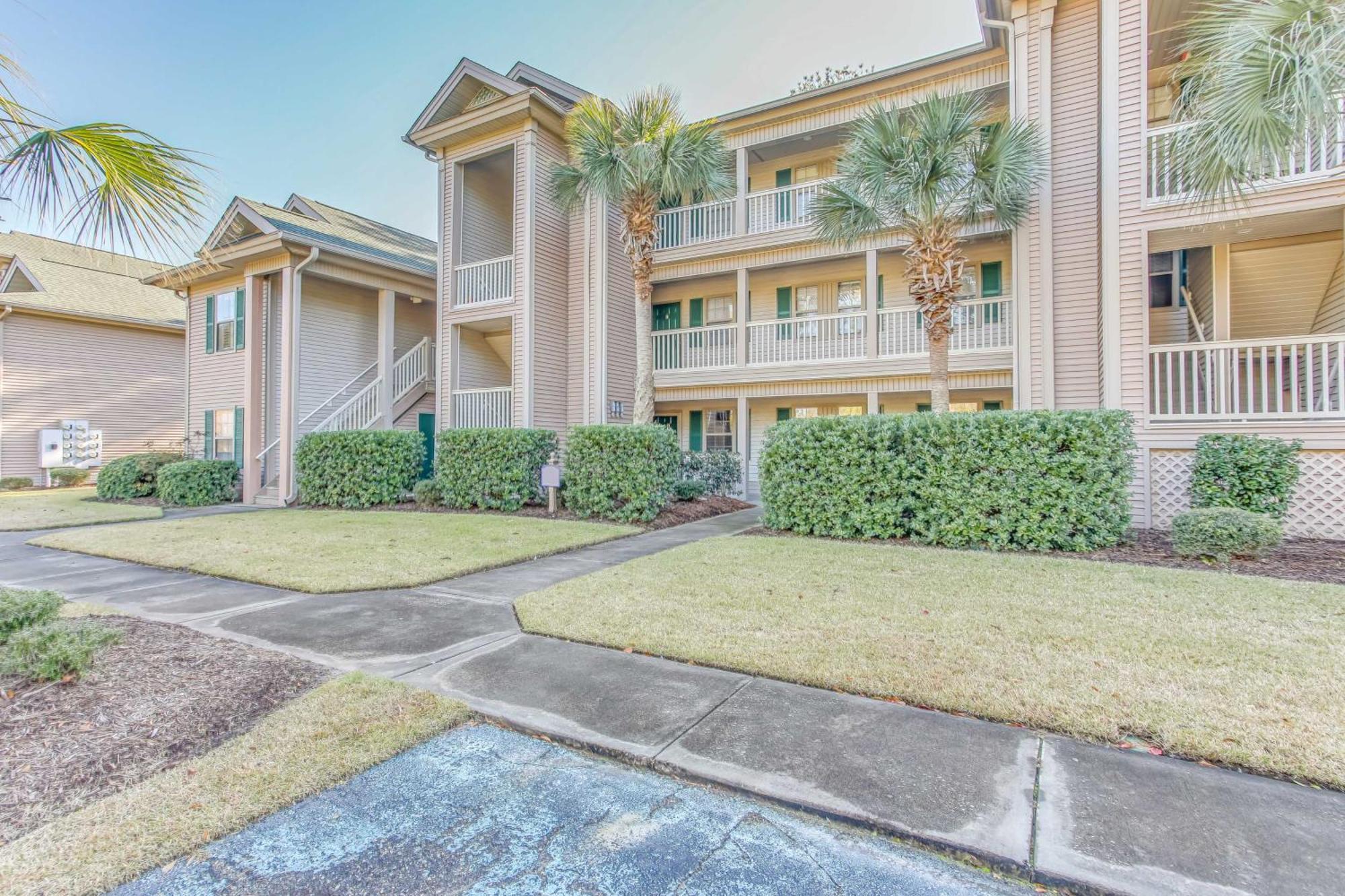 With Screened Porch And Golfing! Apartamento