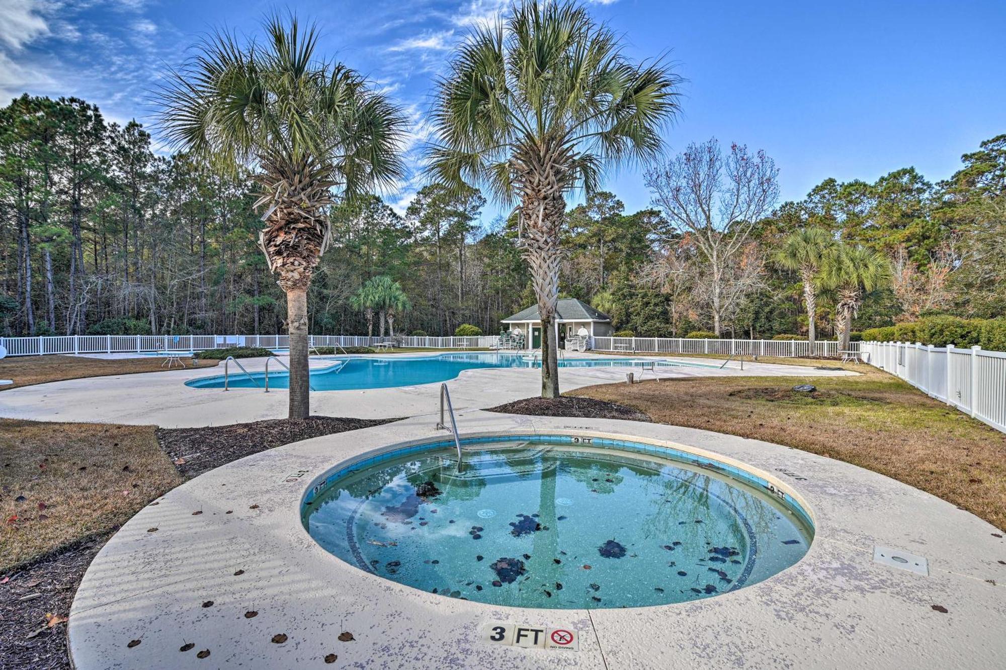 Apartamento With Screened Porch And Golfing! Pawleys Island