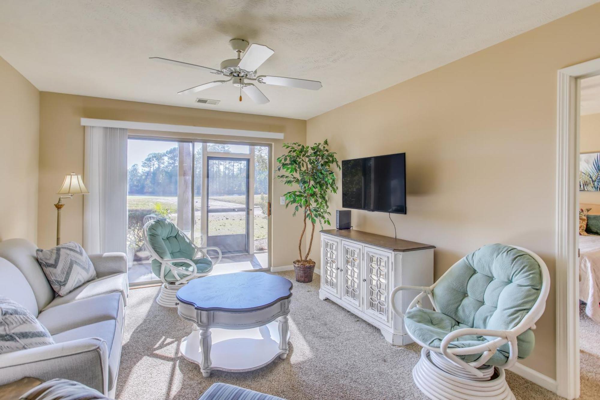 With Screened Porch And Golfing! Apartamento Pawleys Island